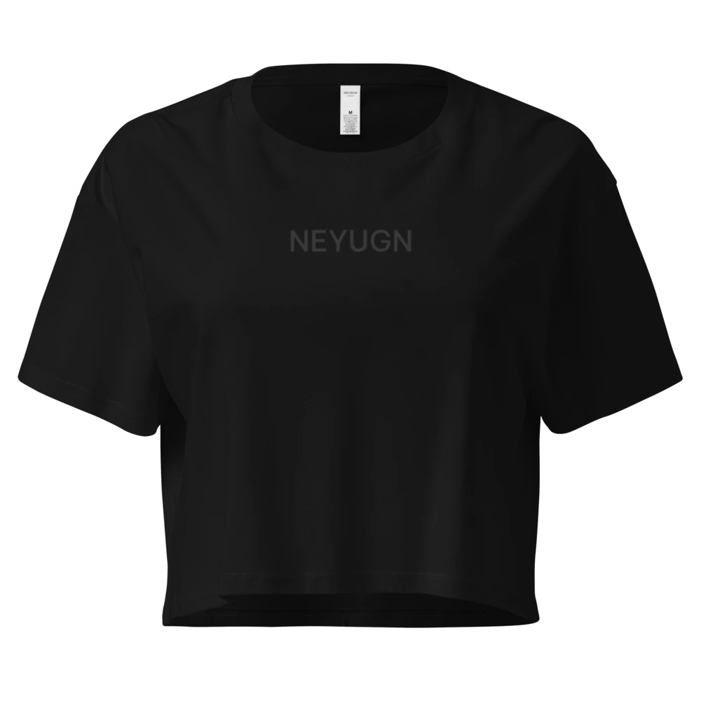 Neyugn Crop Top