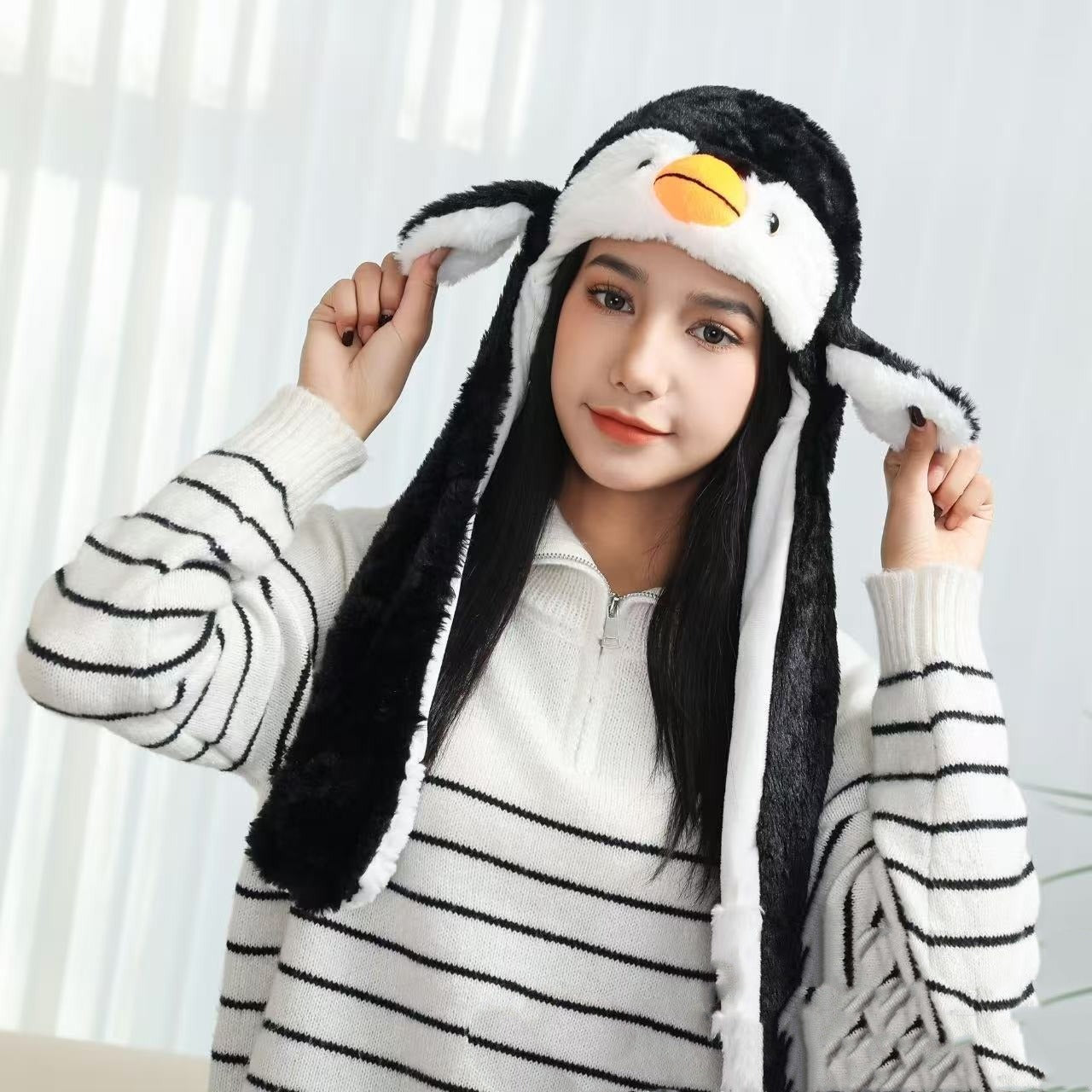 Cartoon Warm Hat with Moving Ears